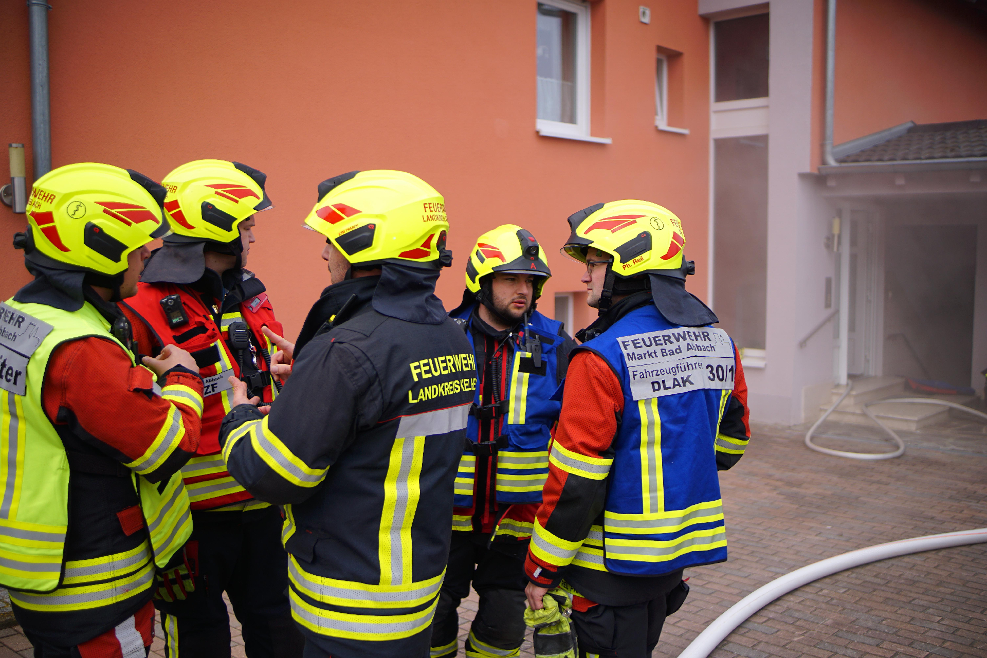Einsatzfoto Brand Zimmer - Person in Gefahr